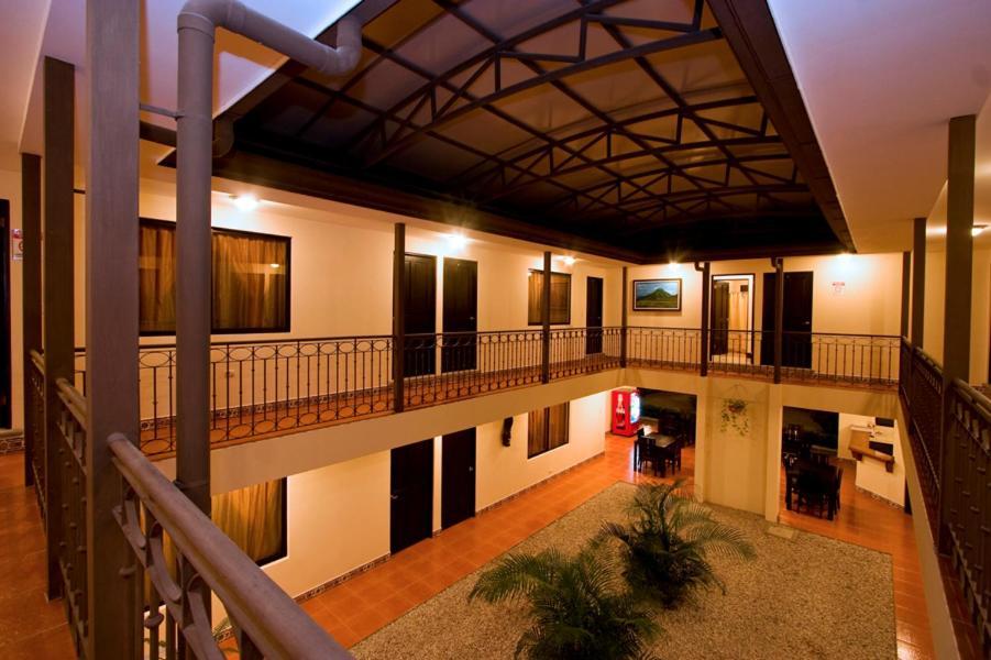 Hotel El Cerro Либерия Экстерьер фото